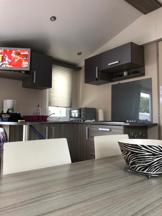 Celine Mobil Home Port-la-Nouvelle Exterior photo